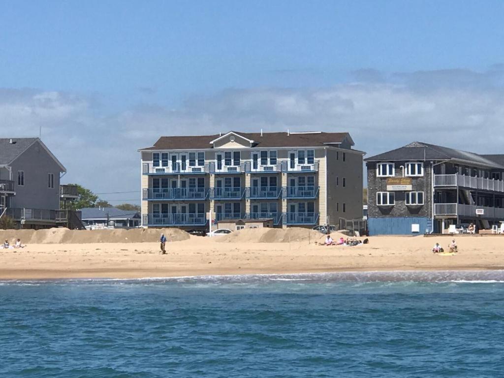 Misquamicut Beach Front Inn Westerly Exteriör bild